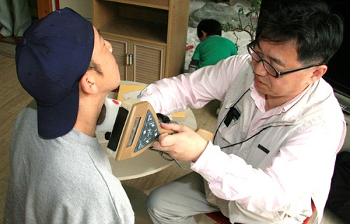 二本松市内での浪江町からの避難者に対する放射性ヨウ素甲状腺検査　2011年4月 8日